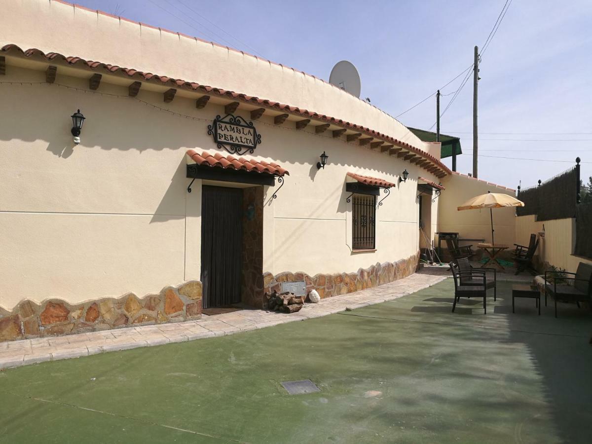 Cueva Peralta Villa Cortes de Baza ภายนอก รูปภาพ