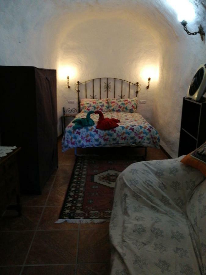 Cueva Peralta Villa Cortes de Baza ภายนอก รูปภาพ
