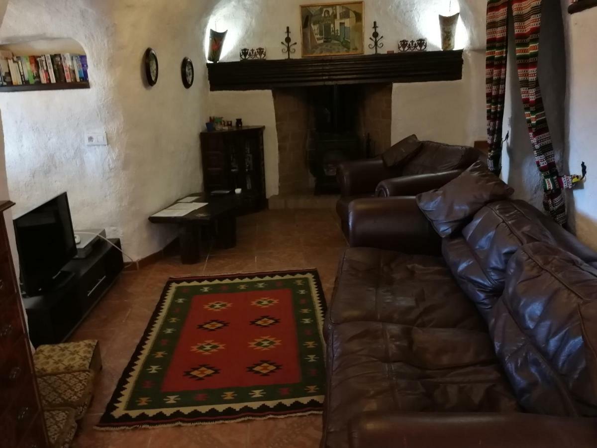 Cueva Peralta Villa Cortes de Baza ภายนอก รูปภาพ